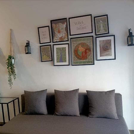 Apartamentos Jap Villaamil Madrid Exteriör bild