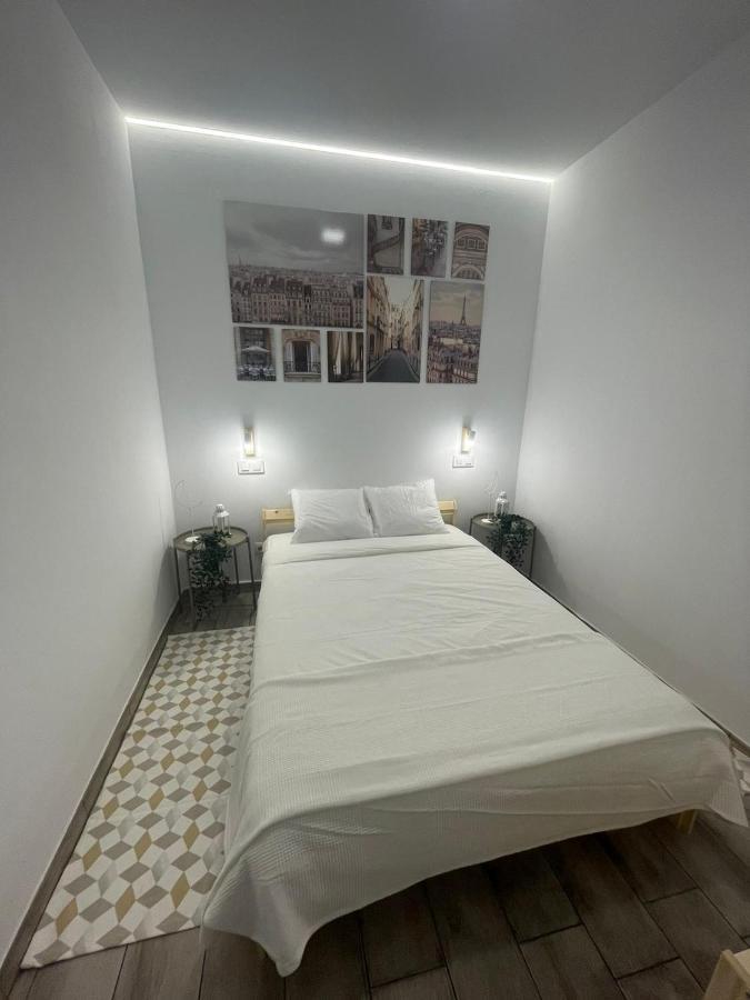 Apartamentos Jap Villaamil Madrid Exteriör bild