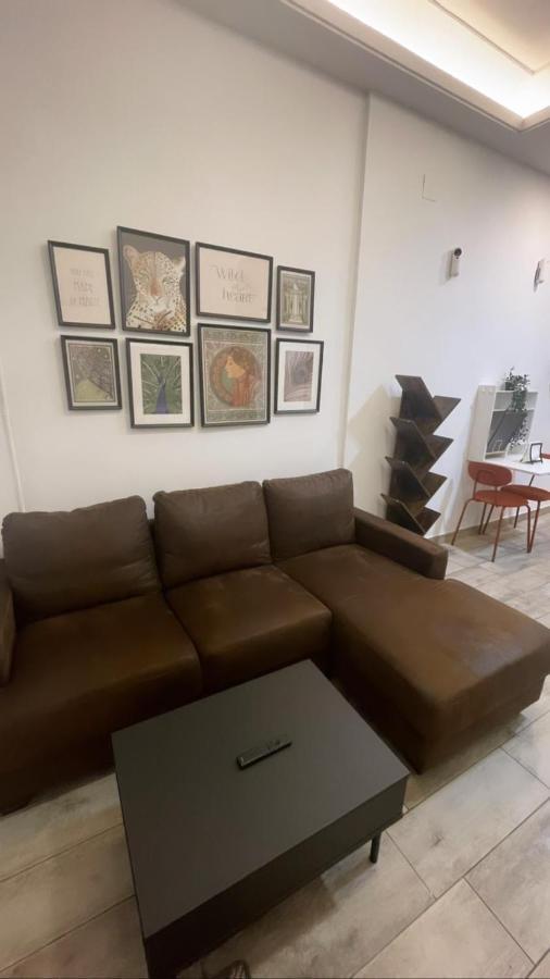 Apartamentos Jap Villaamil Madrid Exteriör bild