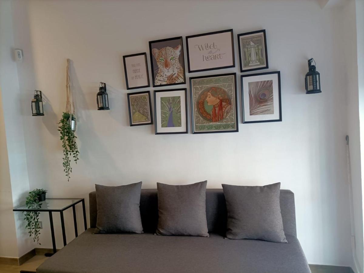 Apartamentos Jap Villaamil Madrid Exteriör bild
