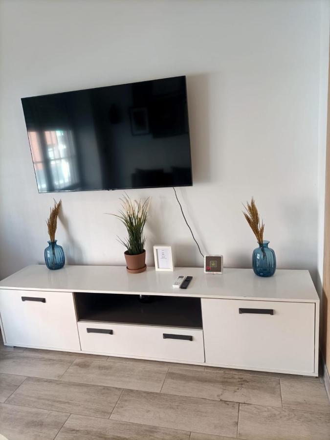 Apartamentos Jap Villaamil Madrid Exteriör bild