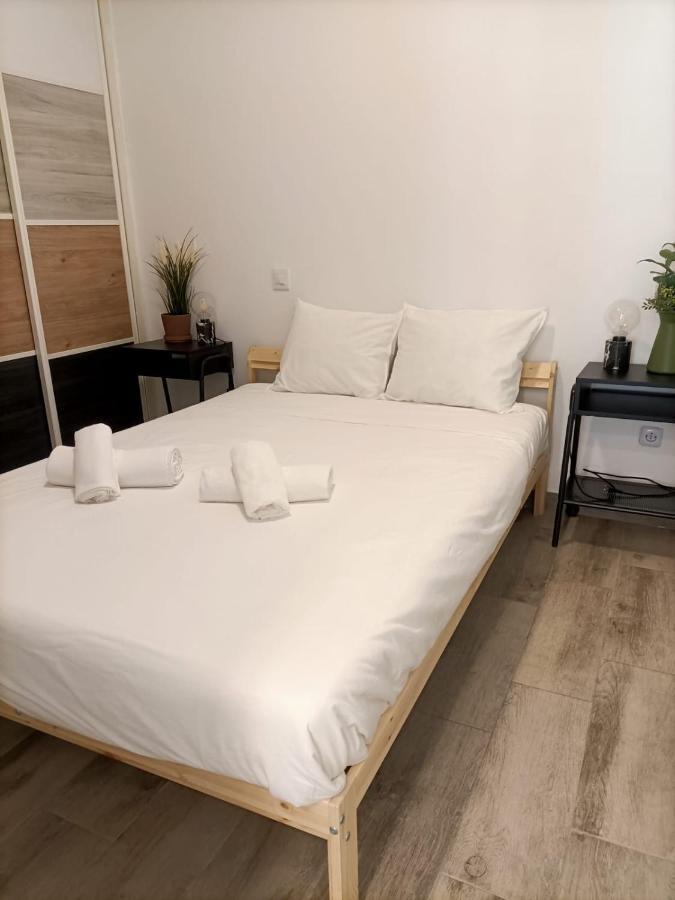Apartamentos Jap Villaamil Madrid Exteriör bild